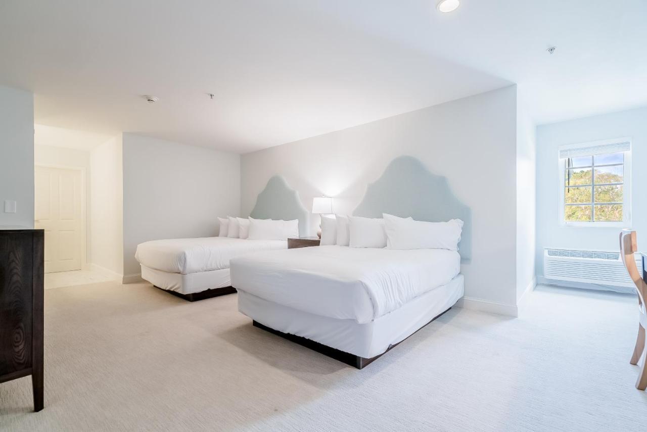 Chateau Renault Egg Harbor City Екстериор снимка