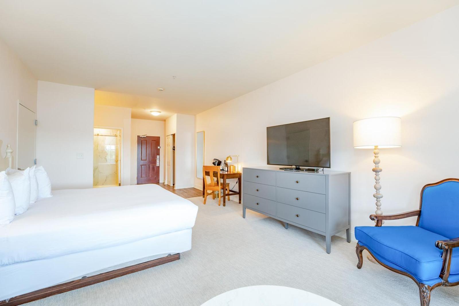 Chateau Renault Egg Harbor City Екстериор снимка